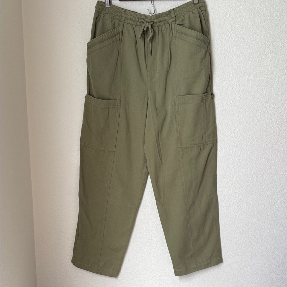 7 For All Mankind Pull On Cargo Pants